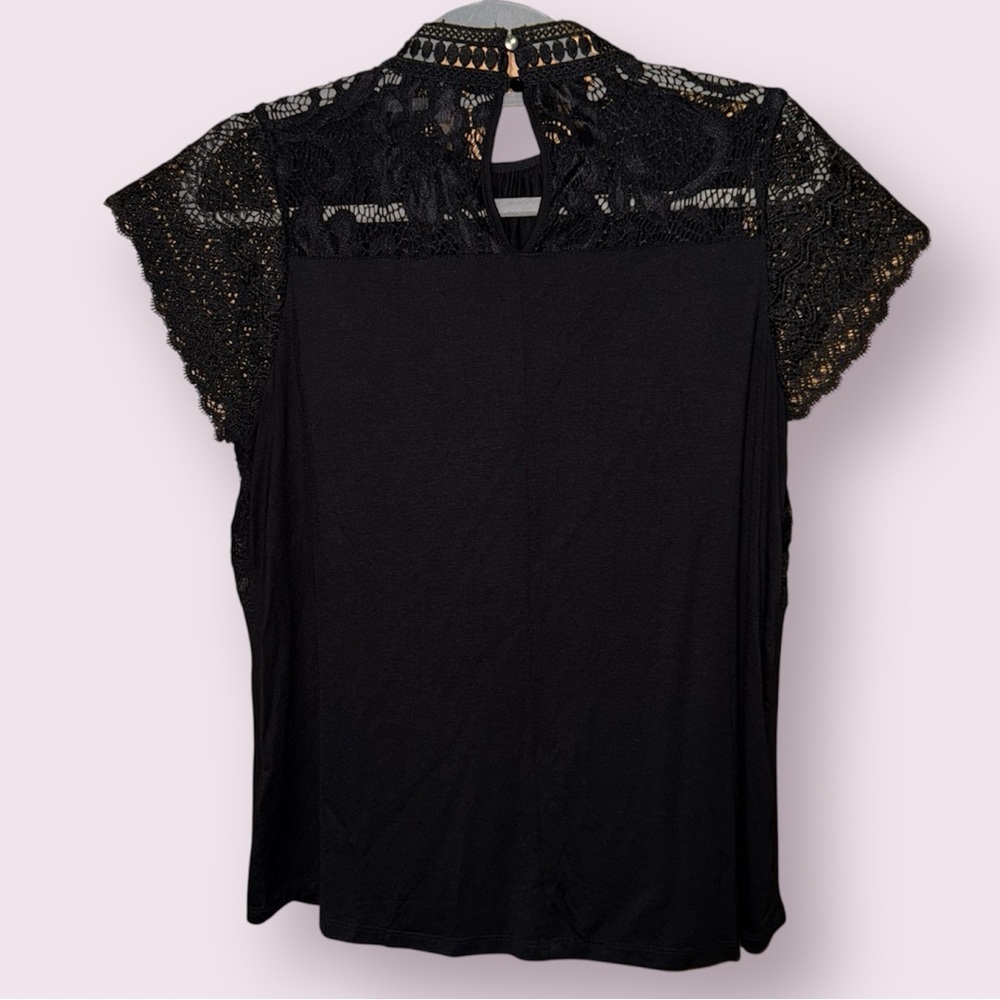 ⬇️Cable & Gauge Black Mock Neck Top with Intricate Lace Design - Picture 3 of 5